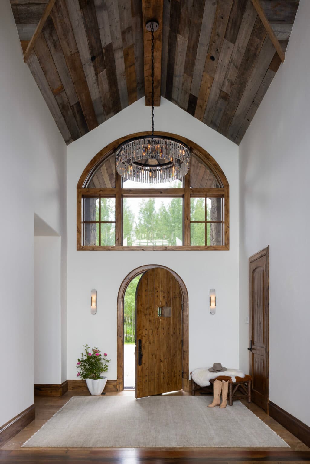 NidaRistoInteriors
