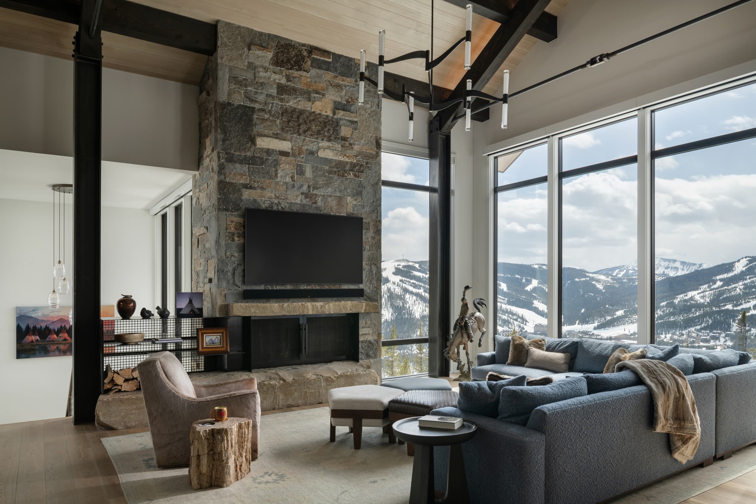 Nida Risto Interior Design in Jackson Hole designed a rustic elegance, sophisticated western art and design in the Cowgirl Dream Project in Summit County, Park City Utah.